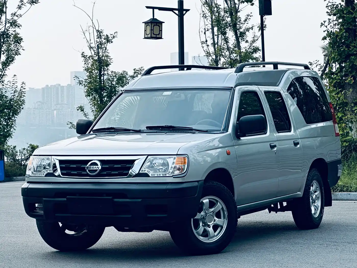 Dongfeng Ruiqi 2017 2015 2.5T Elite Edition Diesel 2WD Luxury ZD25TCI