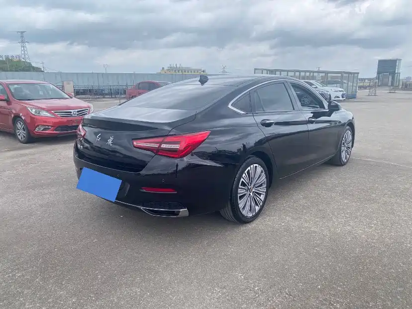 Hongqi H5 2022 Classic 1.5T DCT Flag Rhythm Edition фото 8