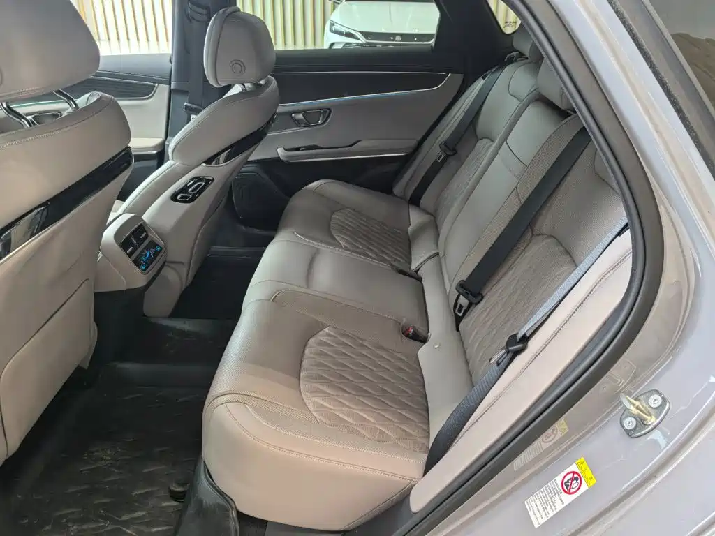 BYD Han 2025 2025 DM-i Smart Driving Edition 125KM LiDAR Flagship