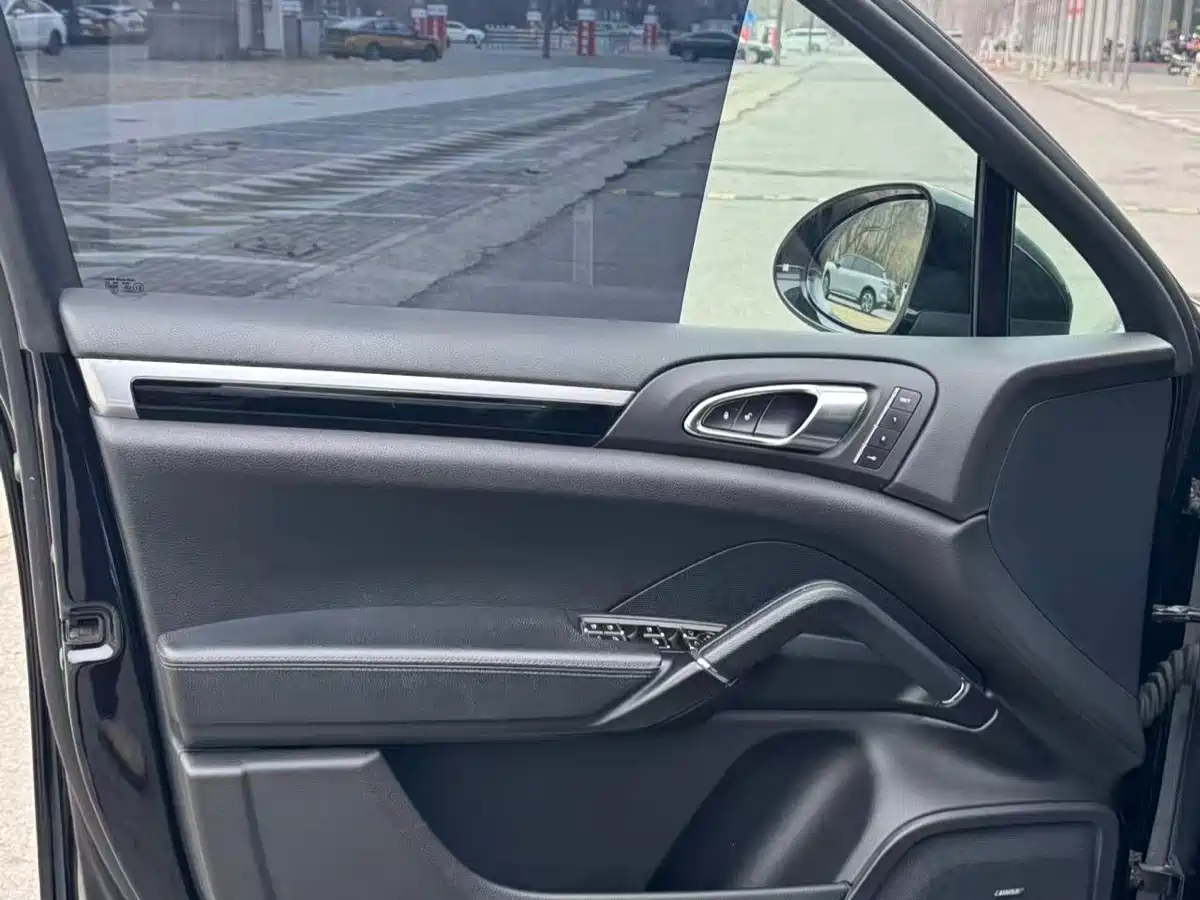 Porsche Cayenne 2015 Cayenne 3.0T фото 9