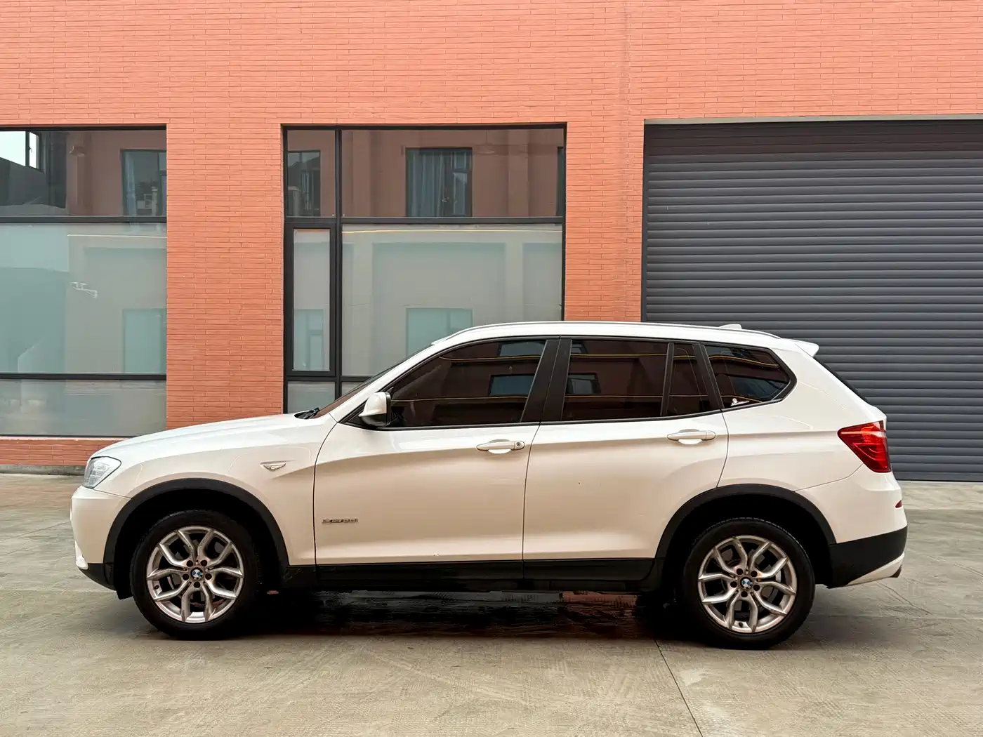 BMW X3 (Import) 2012 xDrive28i Leading Edition фото 15