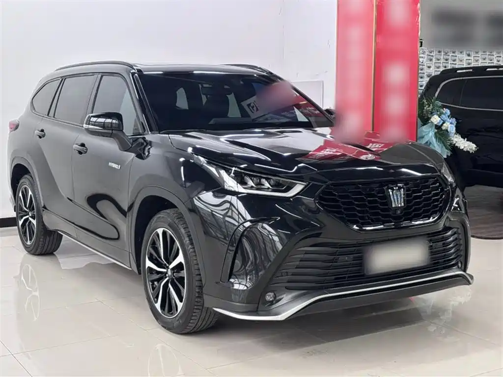Toyota Crown Kluger 2023 2.5L HEV AWD Flagship Edition фото 13