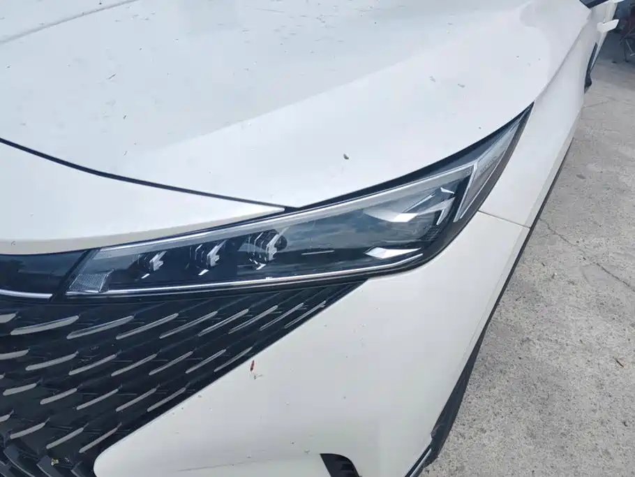 Photo 5 - Roewe RX5