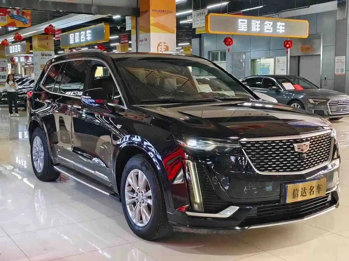 Фото 6 - Cadillac XT6