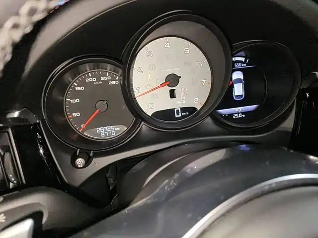 Porsche Macan 2021 Macan S 3.0T — фото 4