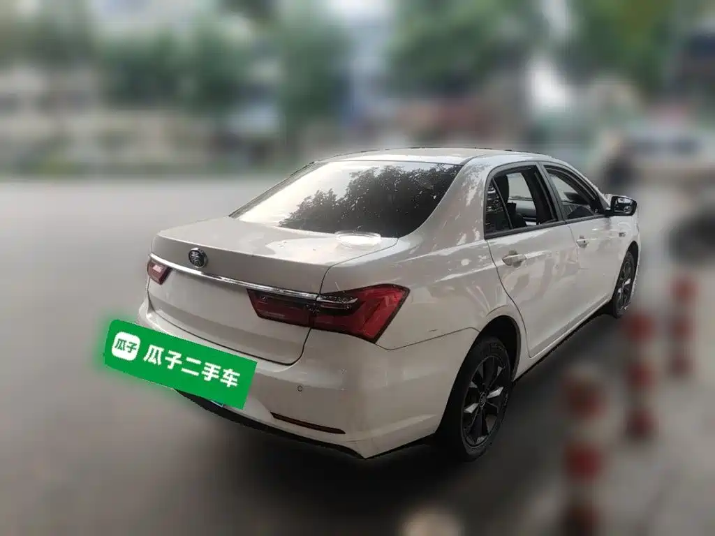 BYD Qin 2020 2019 1.5L Automatic Luxury Edition
