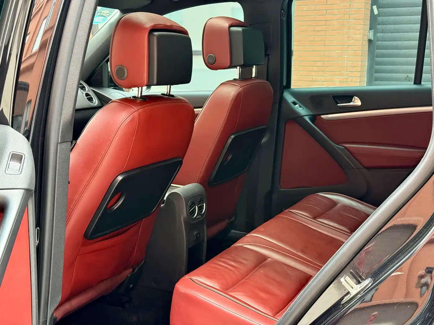 Volkswagen Tiguan 2014 2.0TSI Exclusive Edition фото 9
