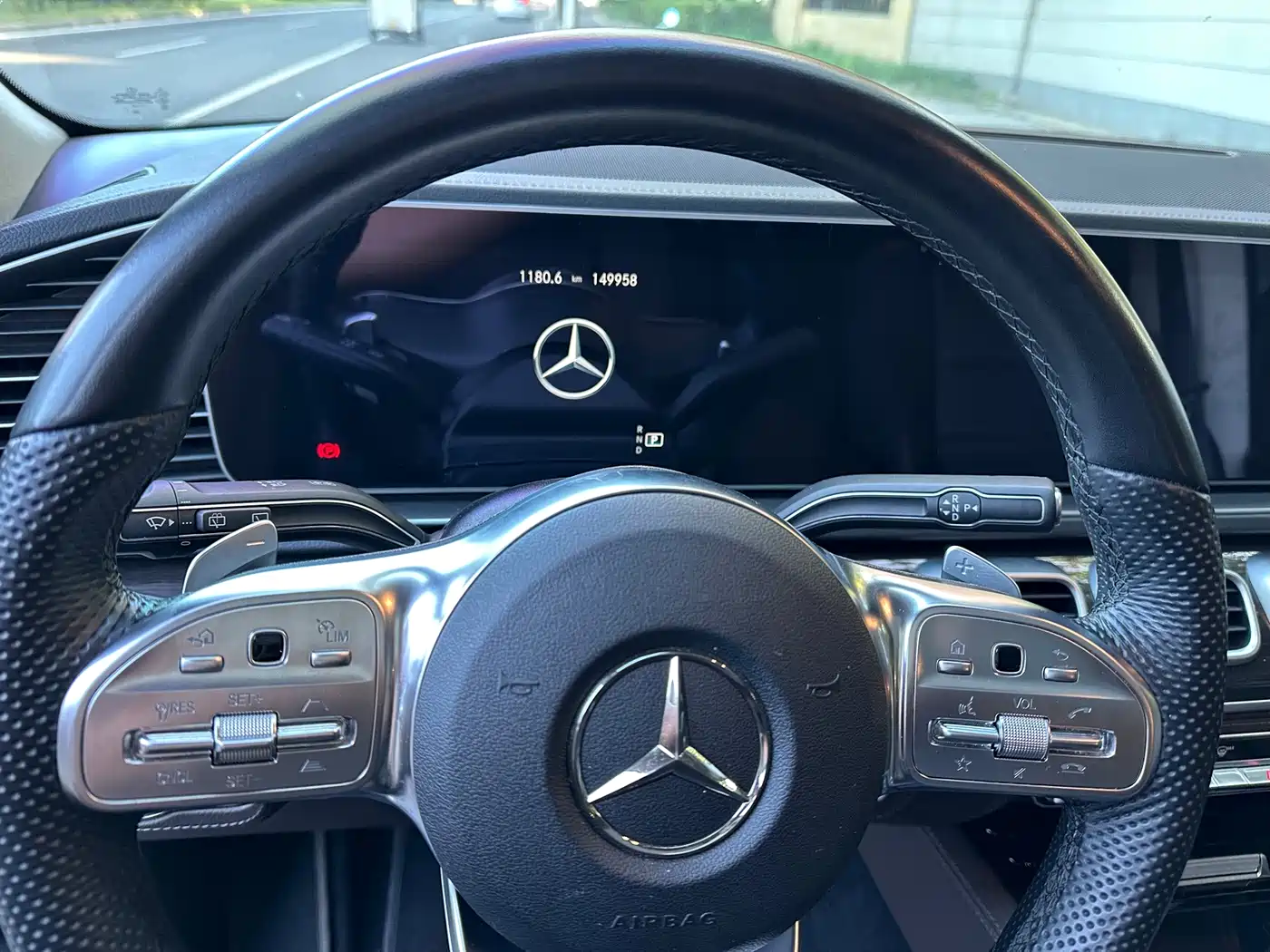 Фото 9 - Mercedes-Benz GLS
