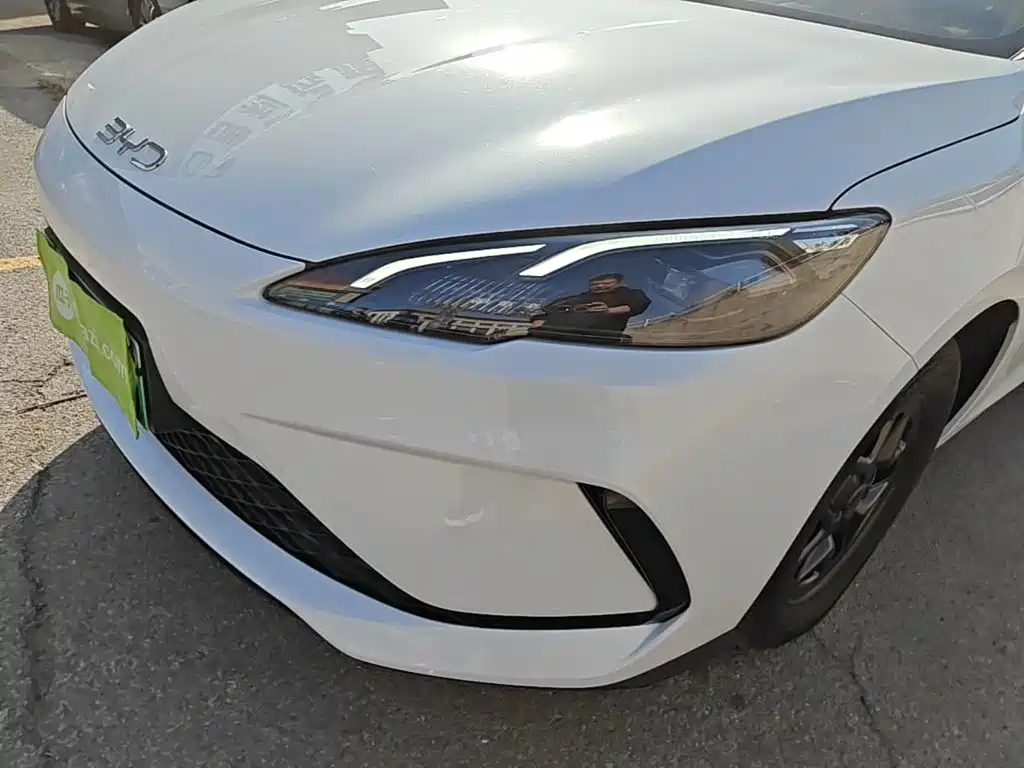 صورة 24 - BYD Seal 05