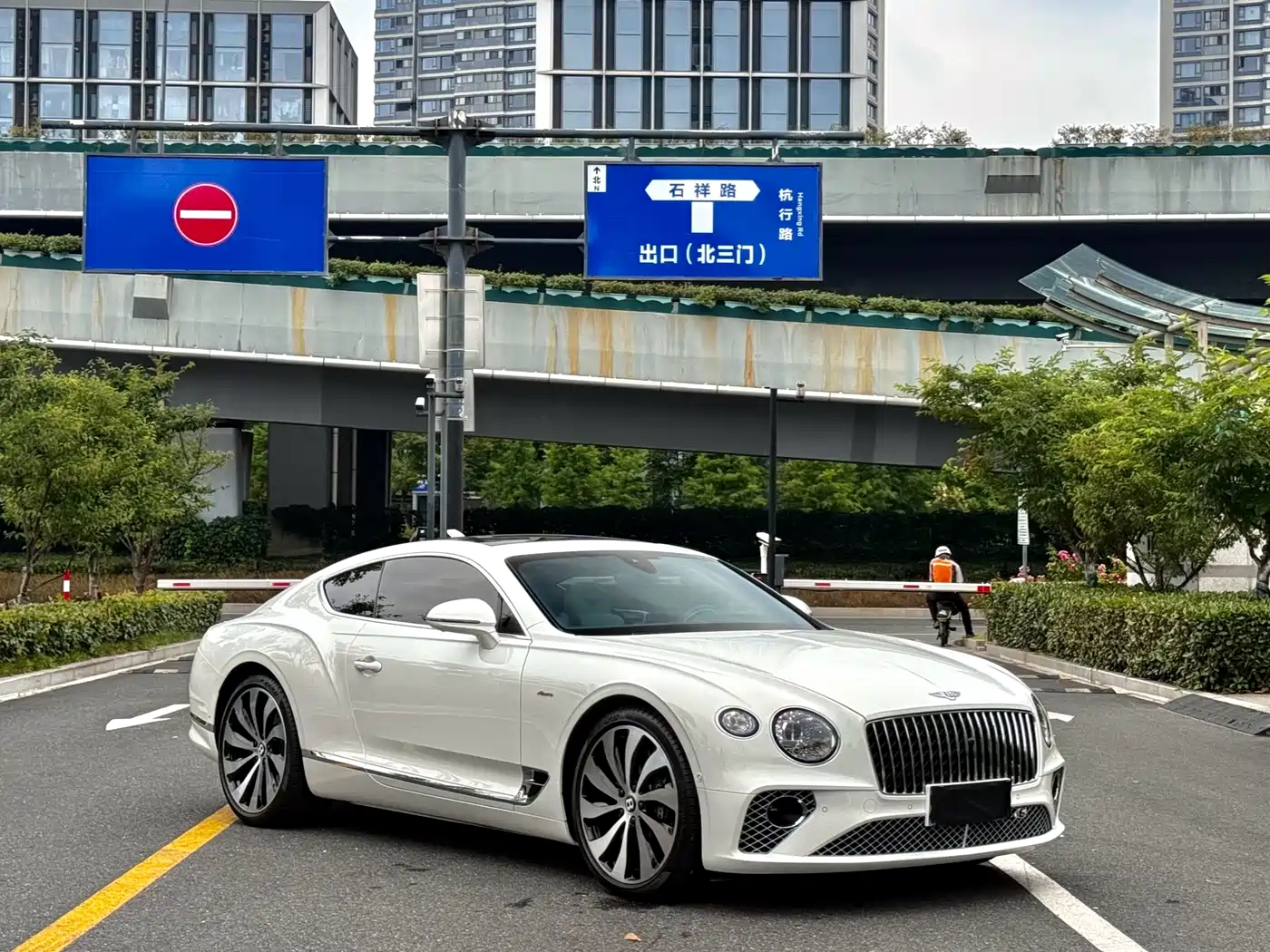 BENTLEY CONTINENTAL