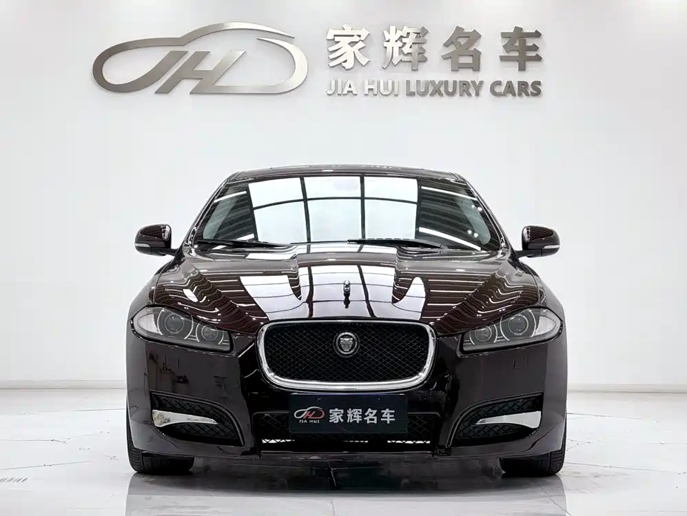 Фото 2 - Jaguar XF