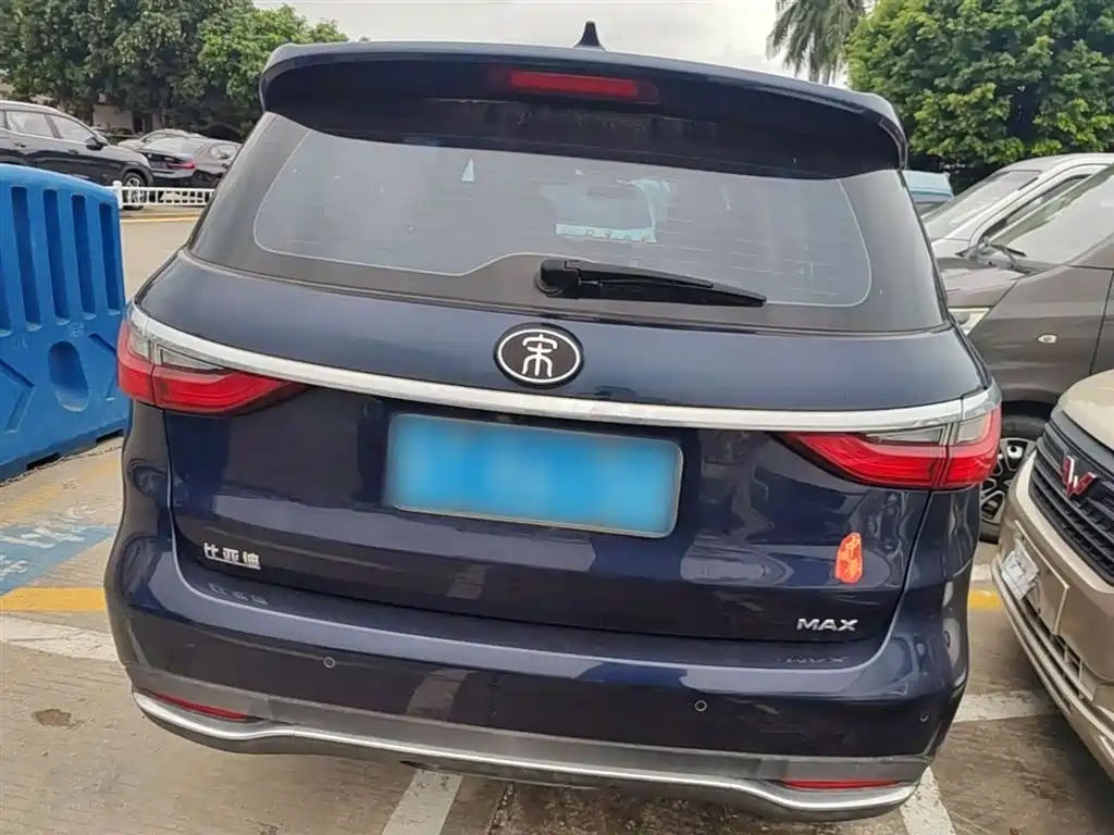 BYD Song MAX 2019 1.5T Manual Smart Connected Sunroof 6-seater China VI фото 4