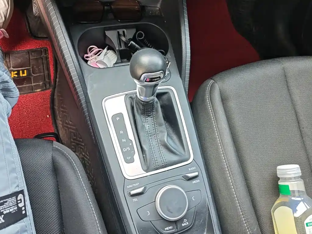 Audi Q2L 2019 2018 35 TFSI Launch Exclusive Edition China VI