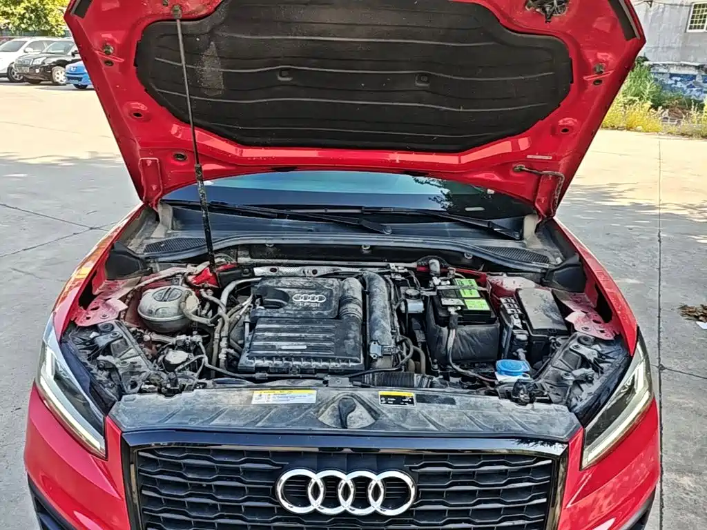 Audi Q2L 2019 2018 35 TFSI Launch Exclusive Edition China VI