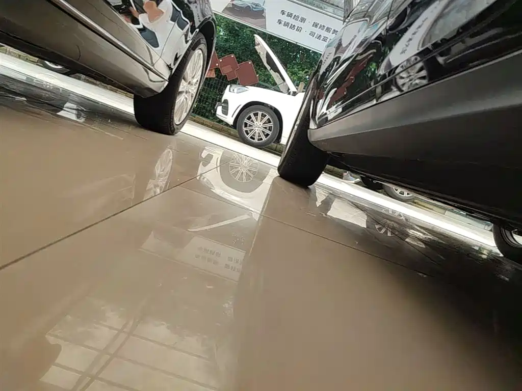 Porsche Macan 2017 Macan 2.0T фото 22