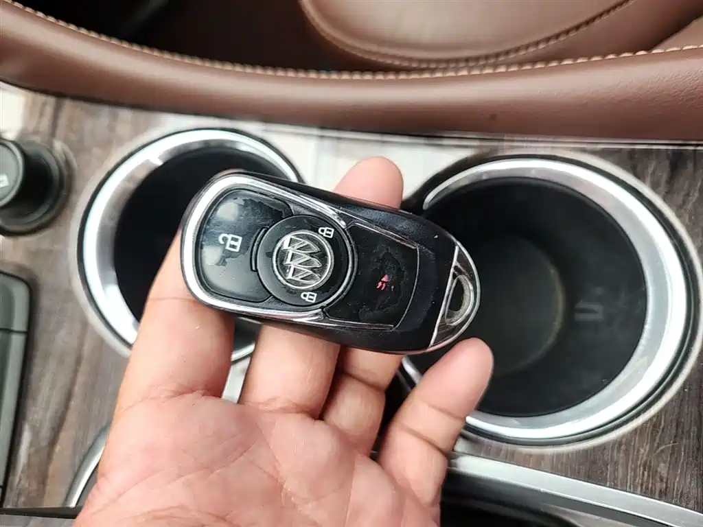 Buick Envision Plus 2017 20T FWD Elite фото 9