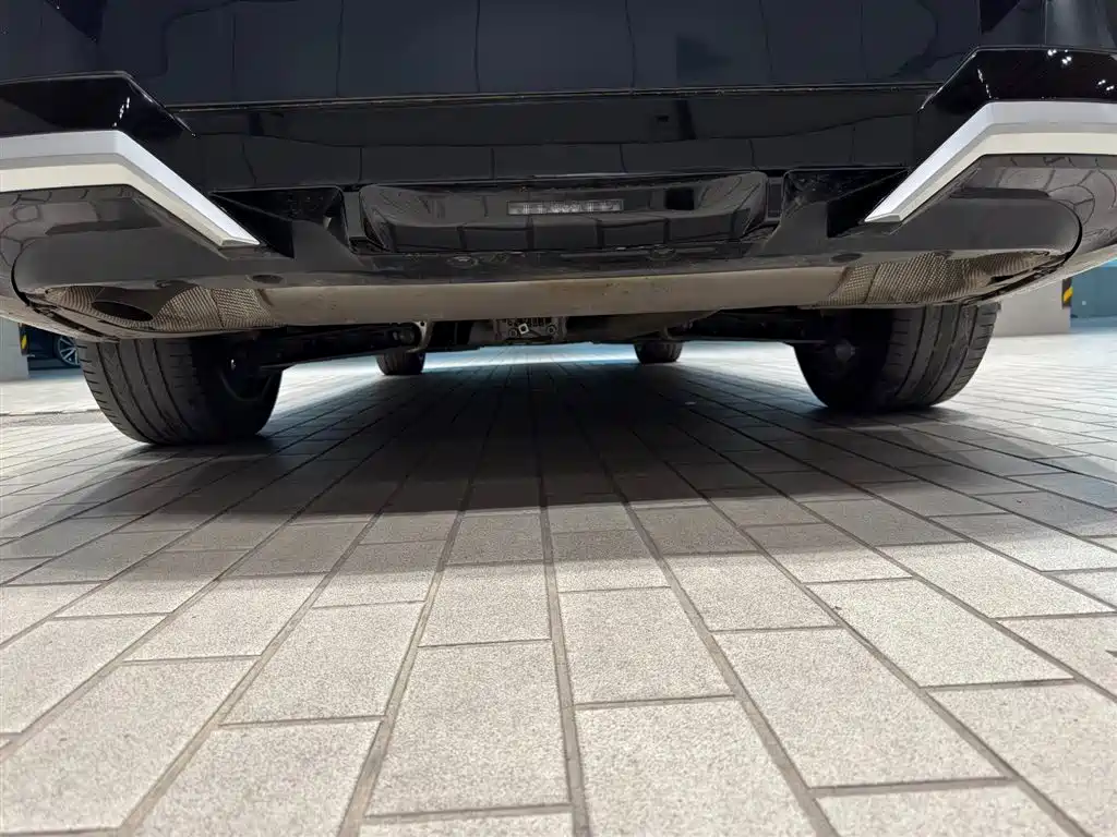 BMW 5 Series 2024 525Li M Sport Package фото 9
