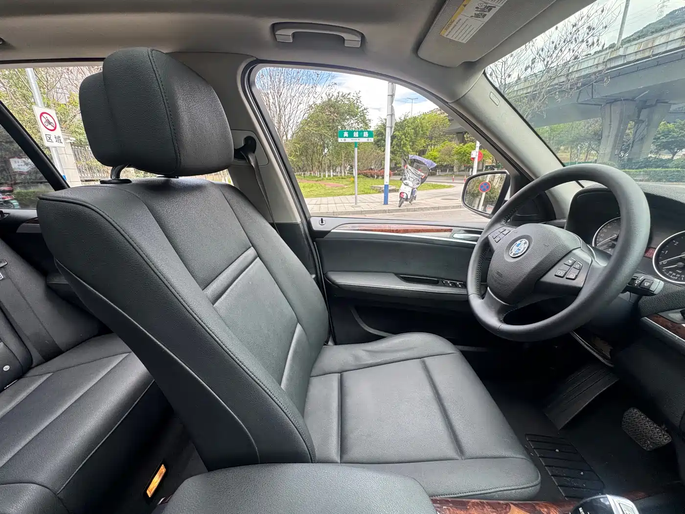 BMW X5 (Import) 2013 xDrive35i Leading фото 21