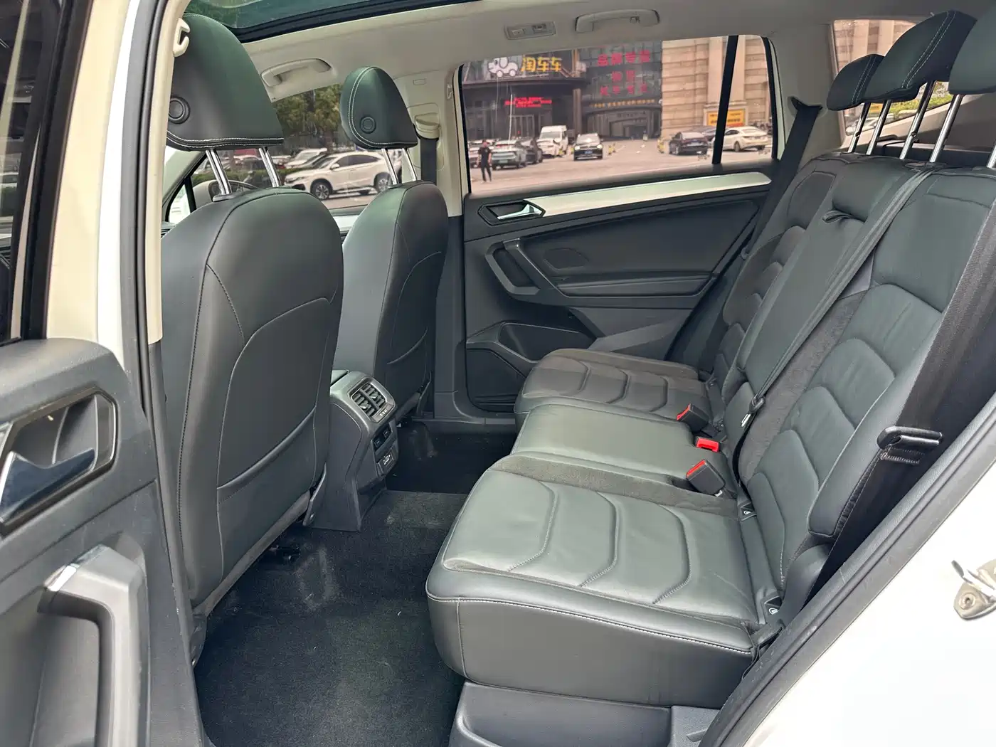 Volkswagen Tiguan L 2020 330TSI Auto 2WD Panorama Comfort China VI фото 9