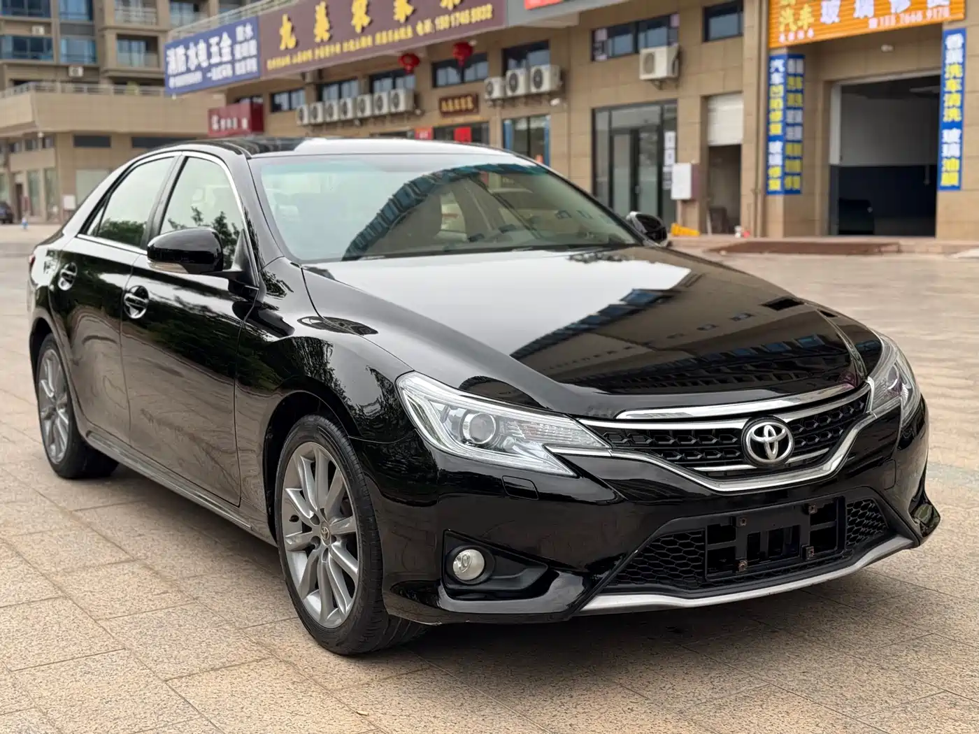 Toyota Reiz 2013 2.5V Premium Edition фото 3