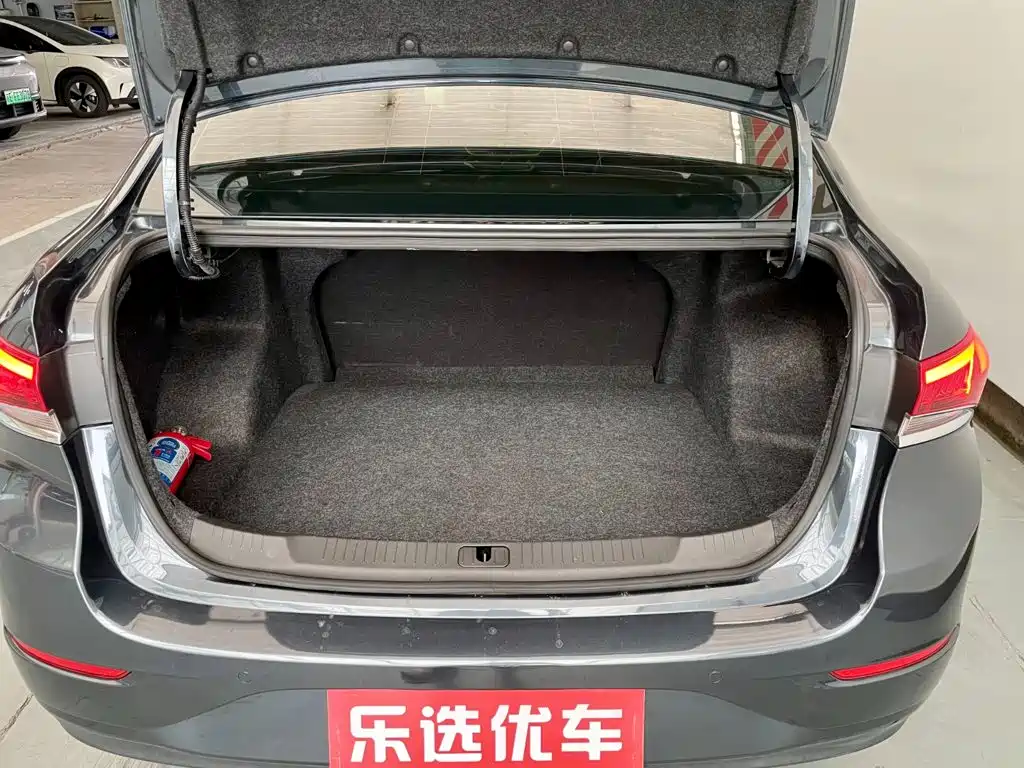 Фото 15 - Buick Excelle
