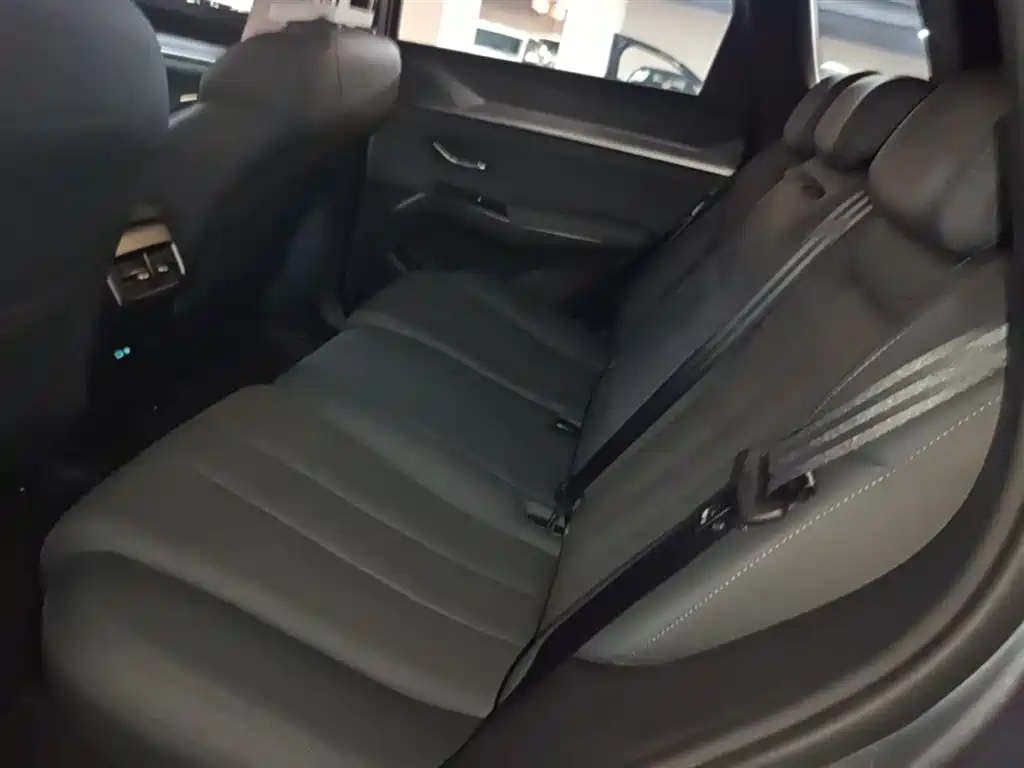 BYD Song Pro New Energy 2025 2nd Generation Smart Drive Edition DM-i 75KM Leading Type фото 17