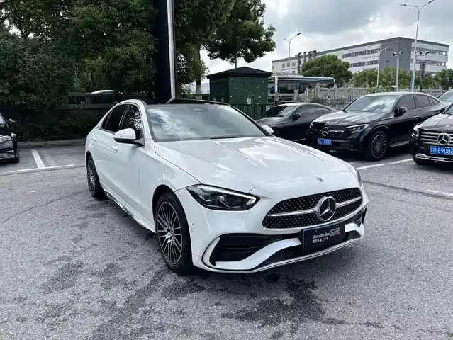 Mercedes-Benz C-Class 2022 C 260 L Sport Edition — фото 3
