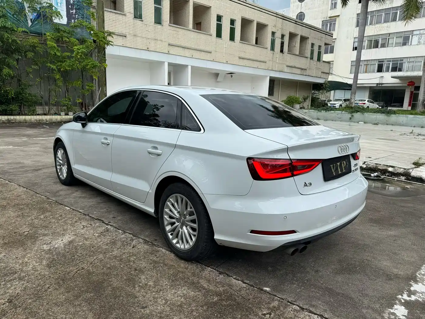 Audi A3 2016 Limousine 35 TFSI Leadership фото 9