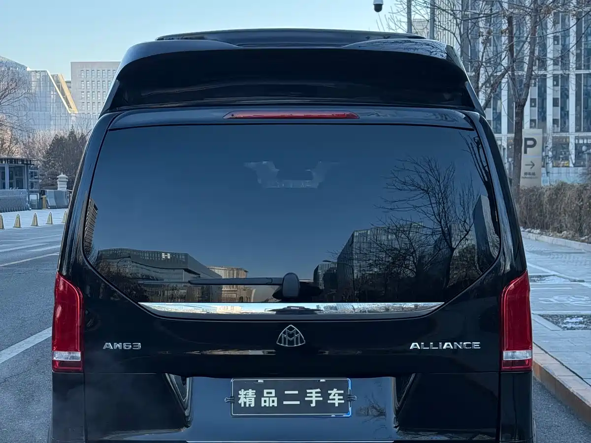 Mercedes-Benz V-Class 2022 V 260 L Long Wheelbase Luxury Edition фото 32