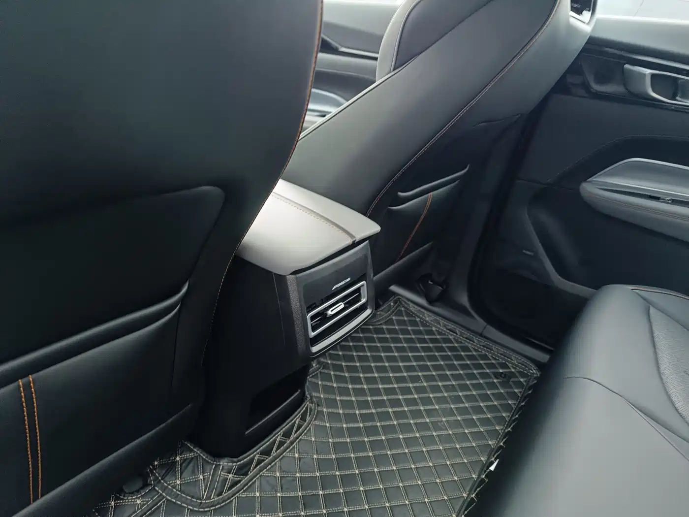 Changan Oshan Z6 EV 2023 2023 Smart Electric iDD 150KM Flagship