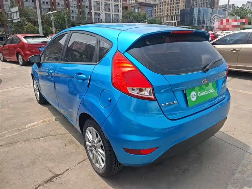 Ford Fiesta 2015 2013 Hatchback 1.5L Automatic Fashion