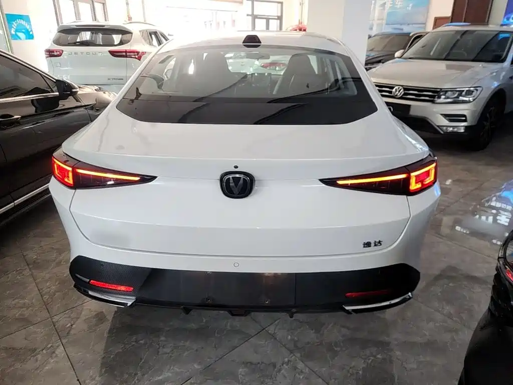 Changan Yida 2023 2023 Blue Whale NE 1.5T GDI DCT Pilot