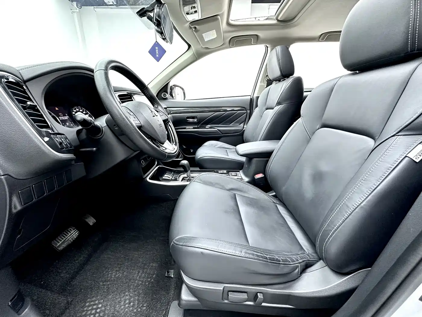 Mitsubishi Outlander 2019 2.0L 2WD Enjoy 5-Seater China VI фото 5