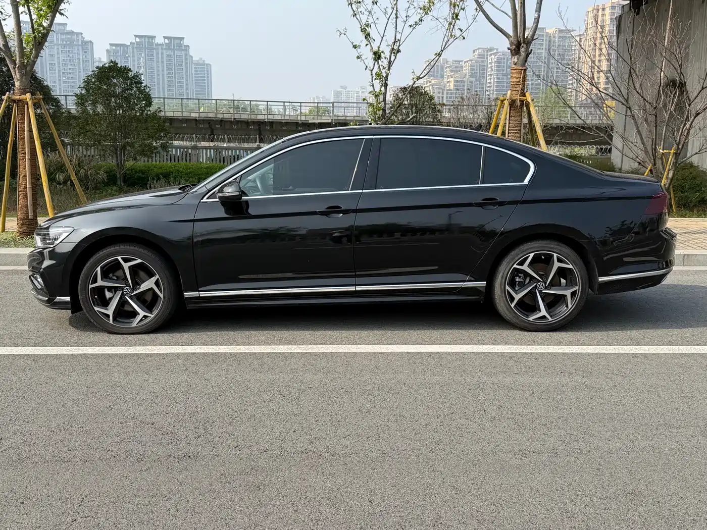 Volkswagen Magotan 2025 Popular Edition 280TSI DSG Comfort фото 4