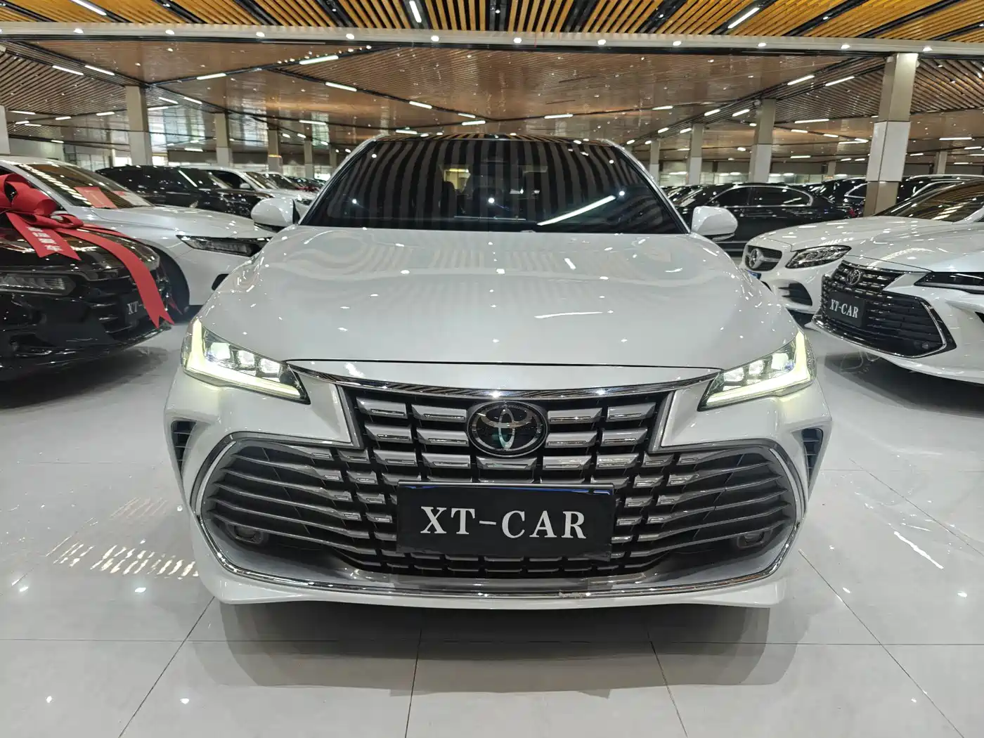 Toyota Avalon 2024 Model 2.0L Premium Selection Edition фото 2