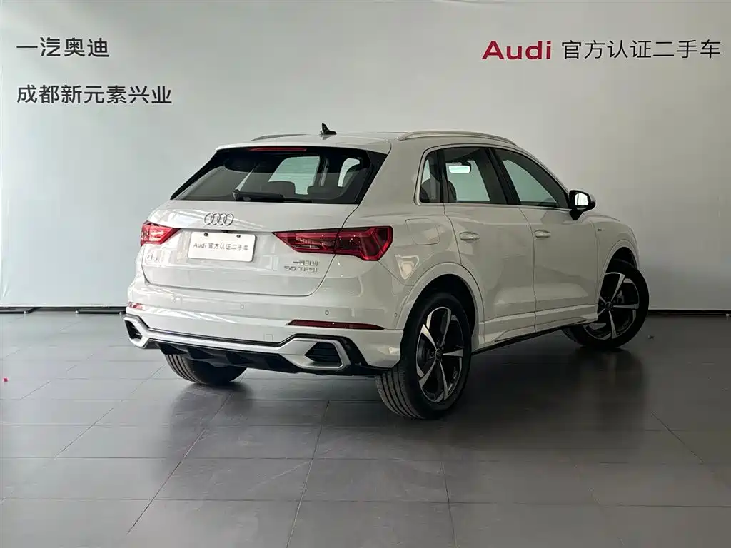 Фото 4 - Audi Q3