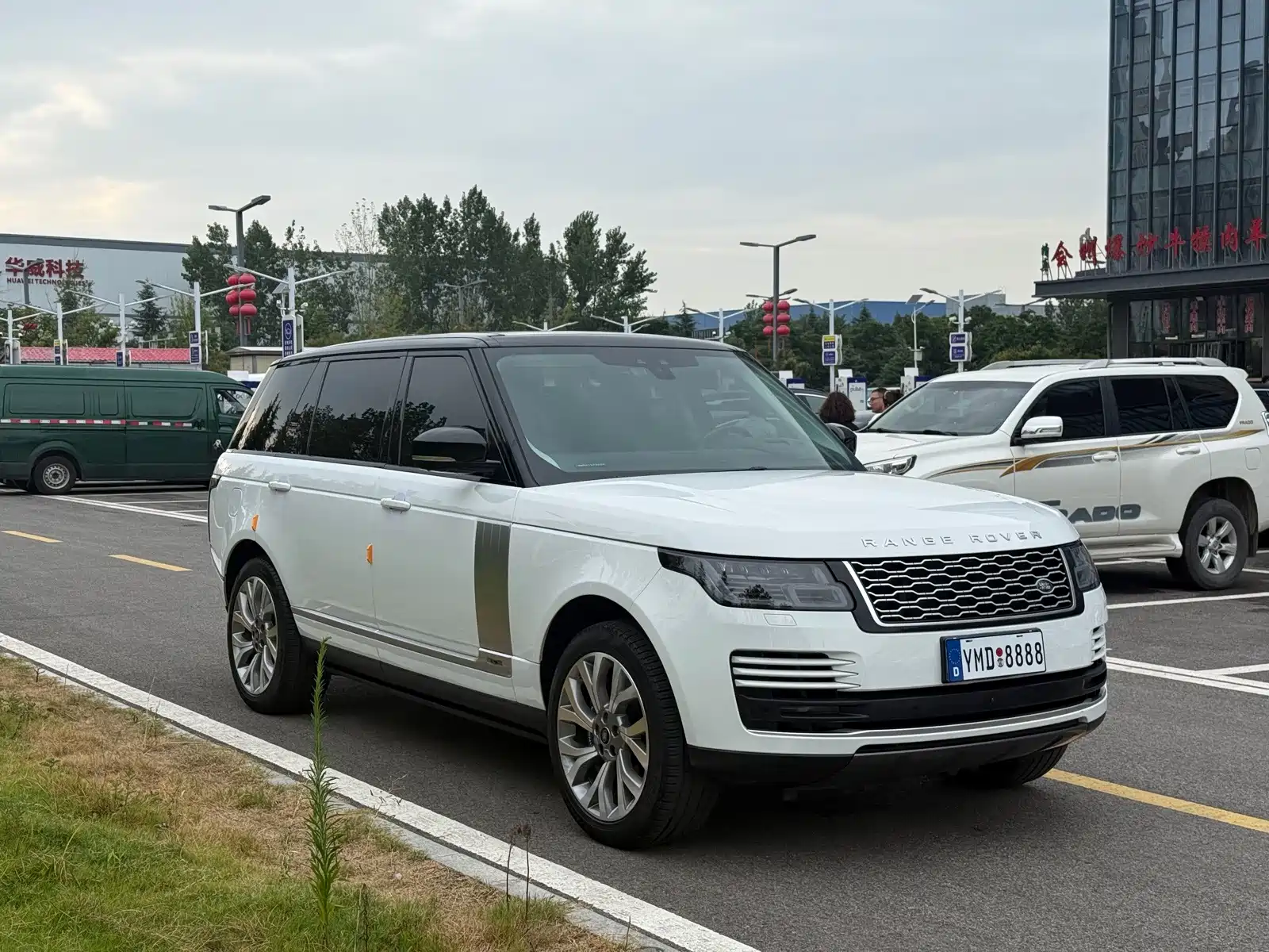 Фото 3 - Land Rover Range Rover