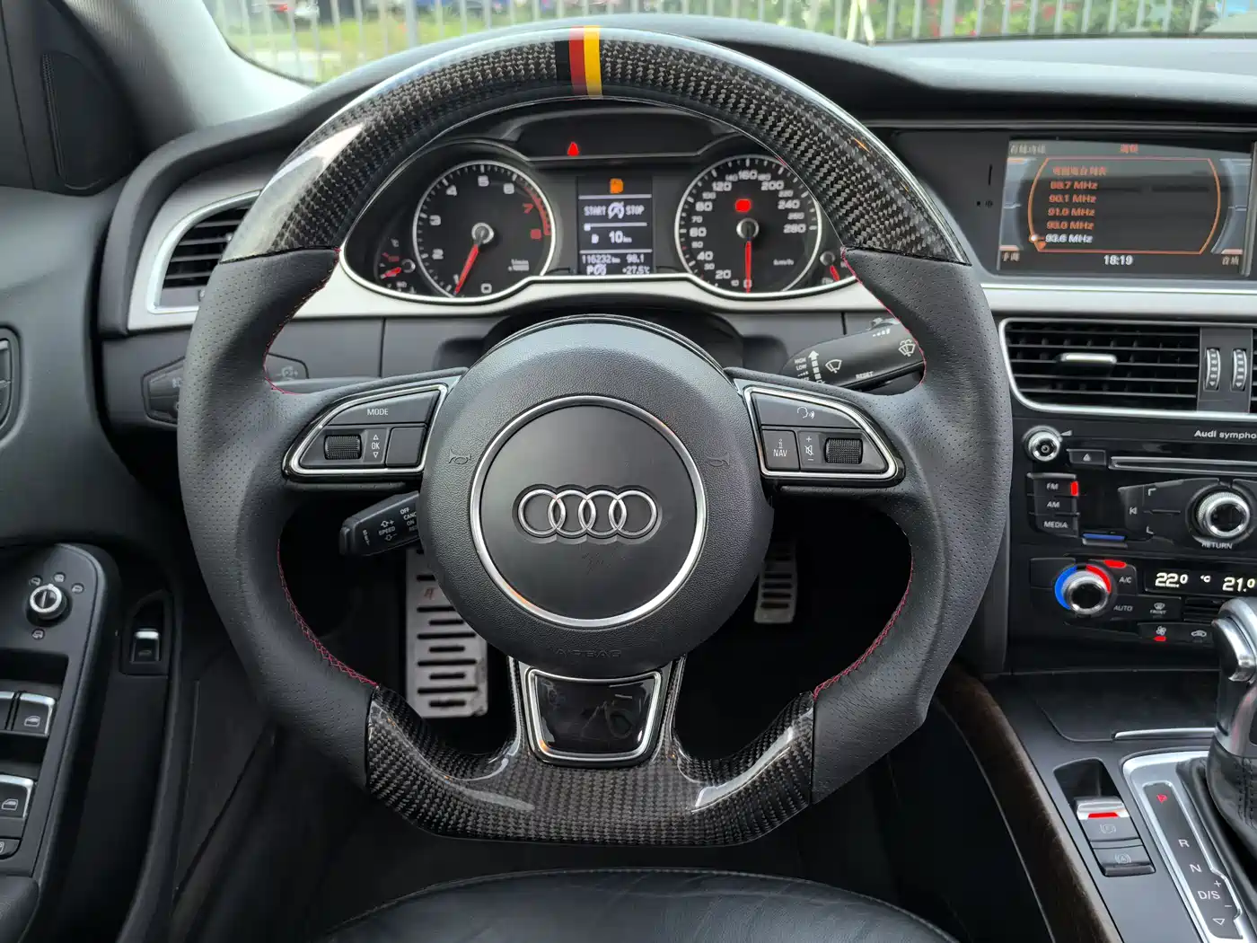 Audi A4L 2015 45 TFSI quattro Individual Sport фото 14