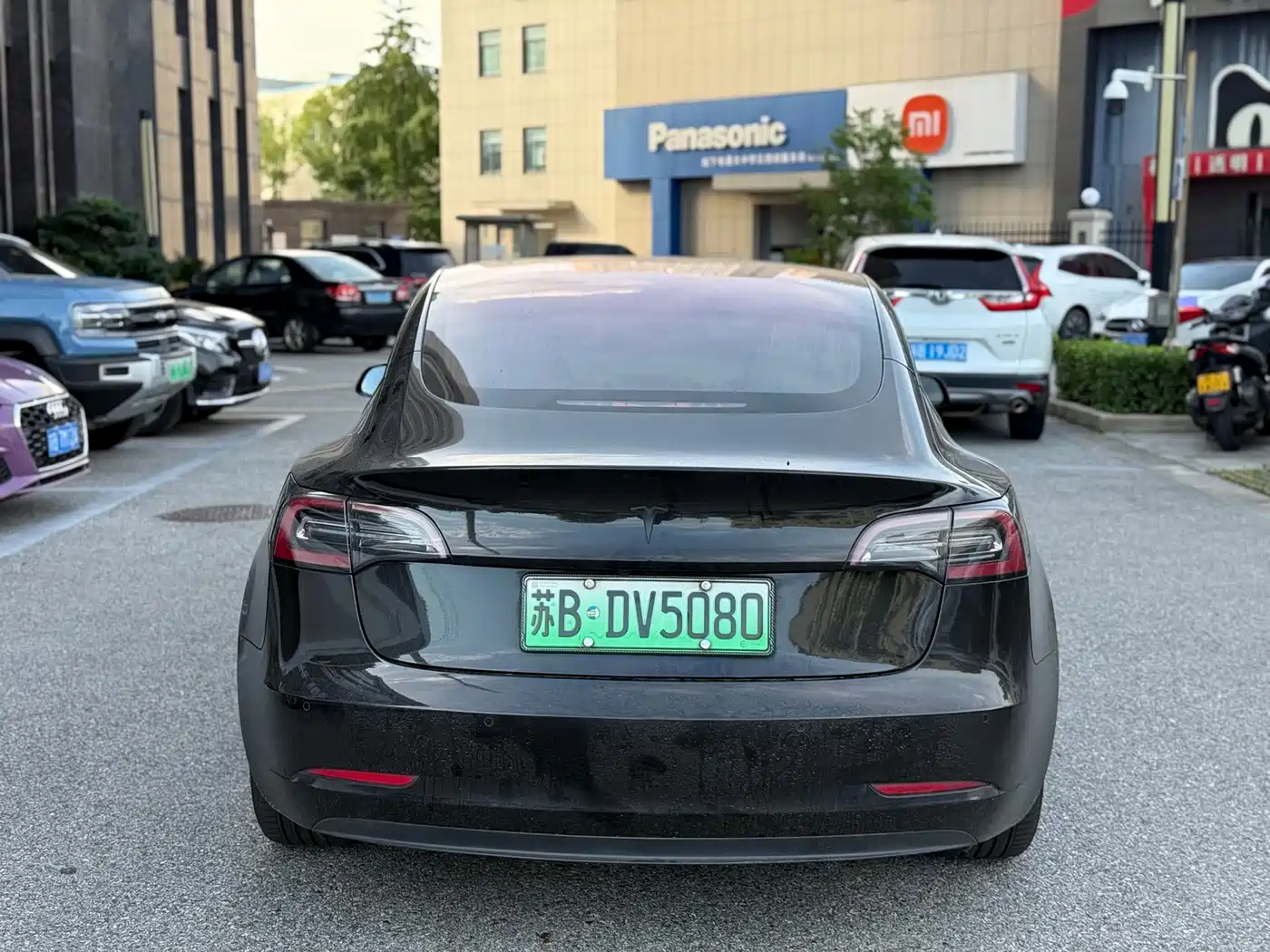 Tesla Model 3 (Import) 2019 2019 Long Range All-Wheel Drive Edition