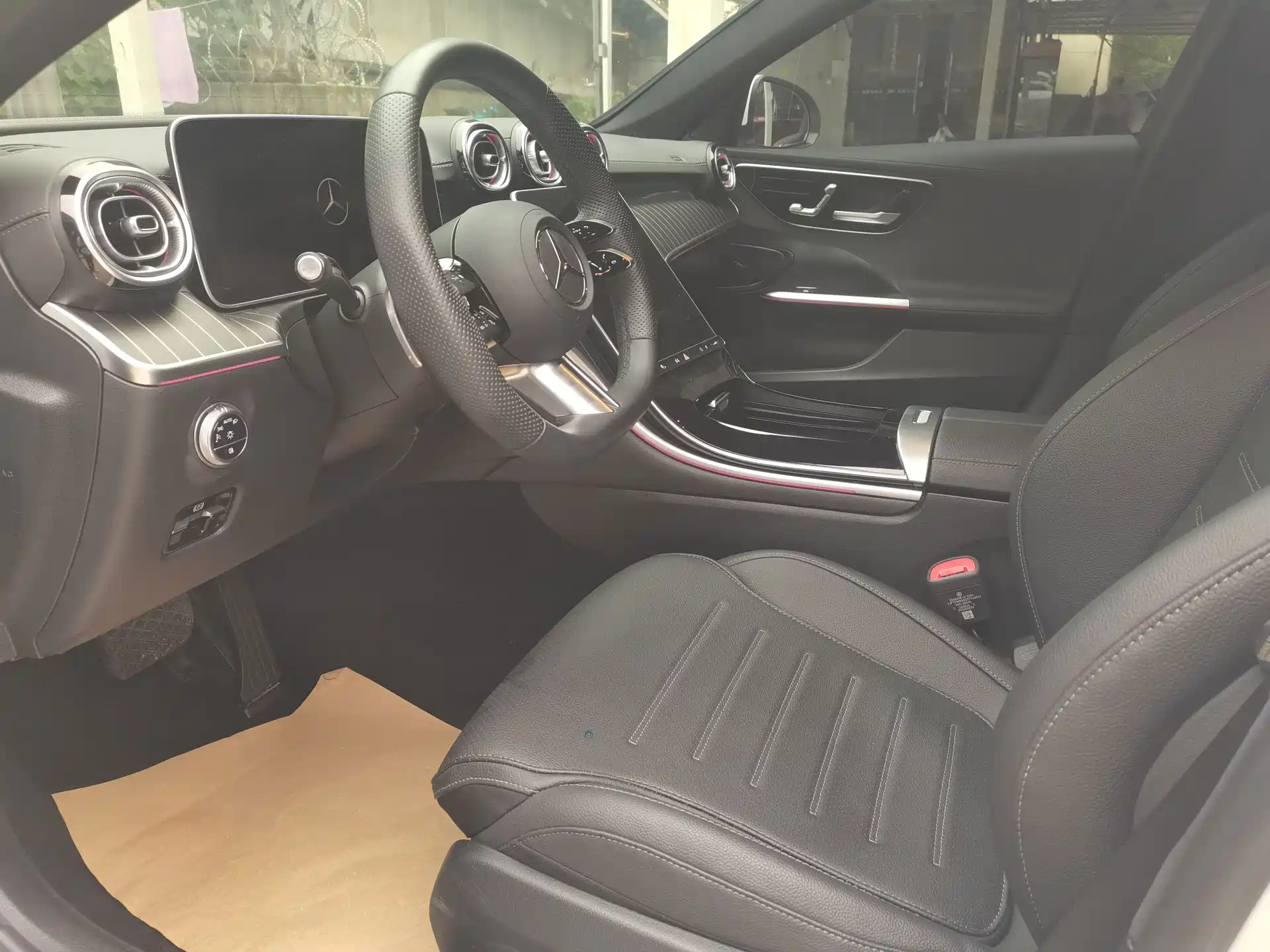 Фото 9 - Mercedes-Benz C-Class