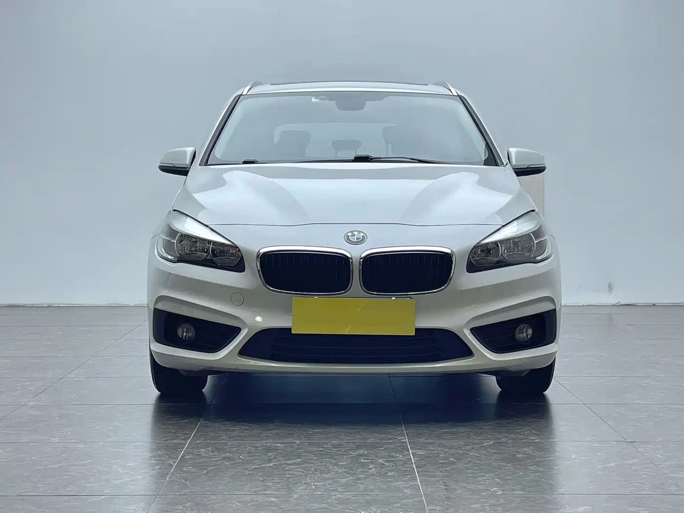 BMW 2 Series Touring 2016 218i Fashion Model фото 2
