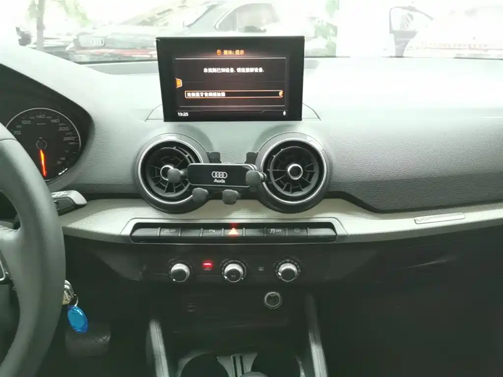 Audi Q2L 2021 35 TFSI Progressive Dynamic фото 13
