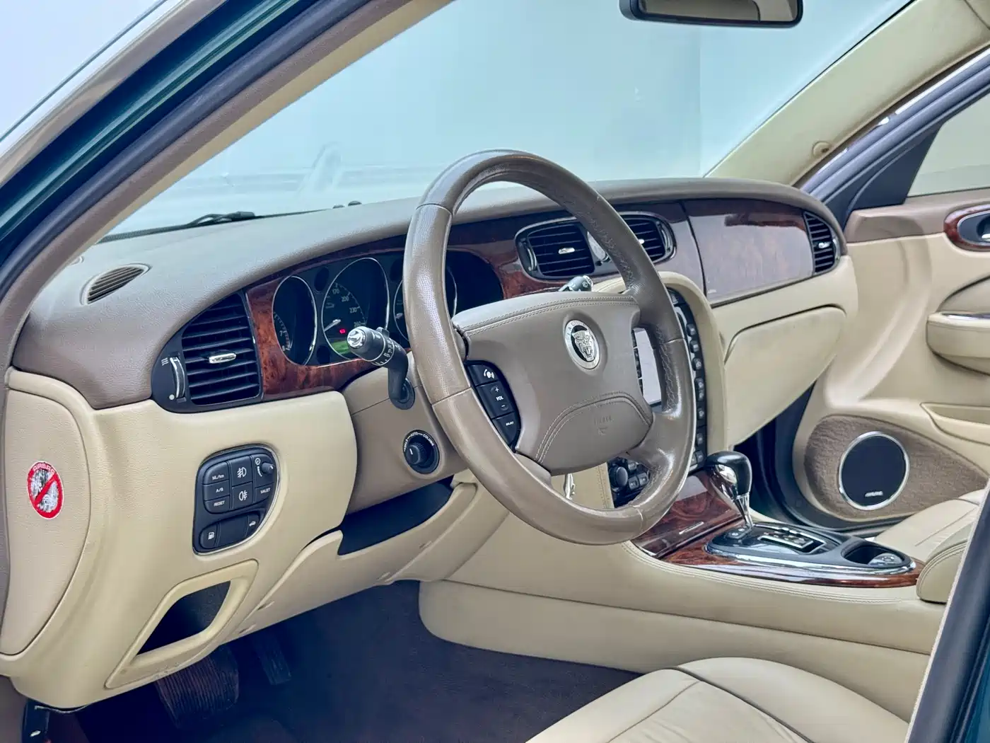 Jaguar XJ 2007 Model XJ6L 3.0 Royal Long Wheelbase фото 17