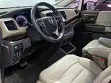 Photo 4 - Honda Odyssey