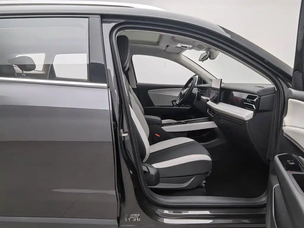 Jetta VS8 2026 2025 Base