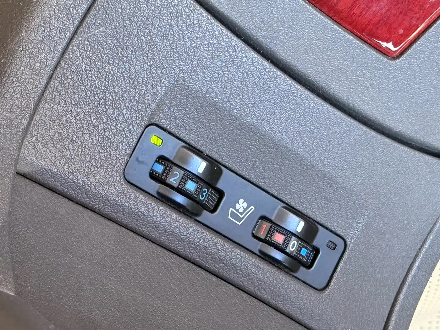 Lexus ES 2010 350 Luxury Edition фото 11