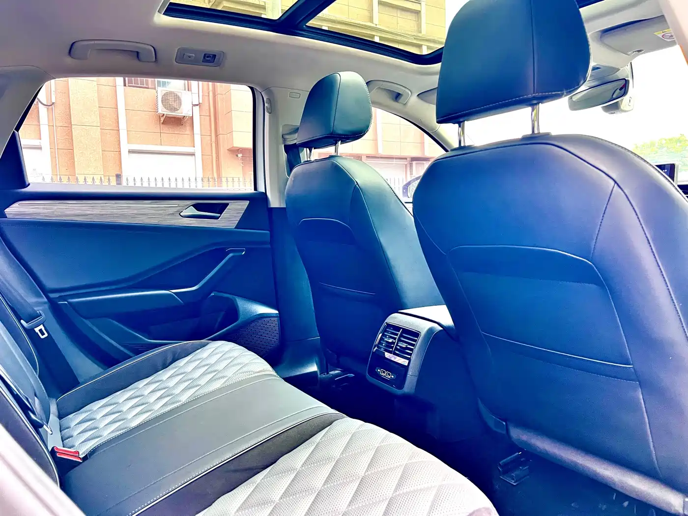 Volkswagen Sagitar, миниатюра 14