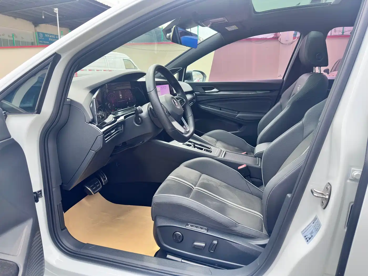 Volkswagen Golf 2021 280TSI DSG R-Line фото 8