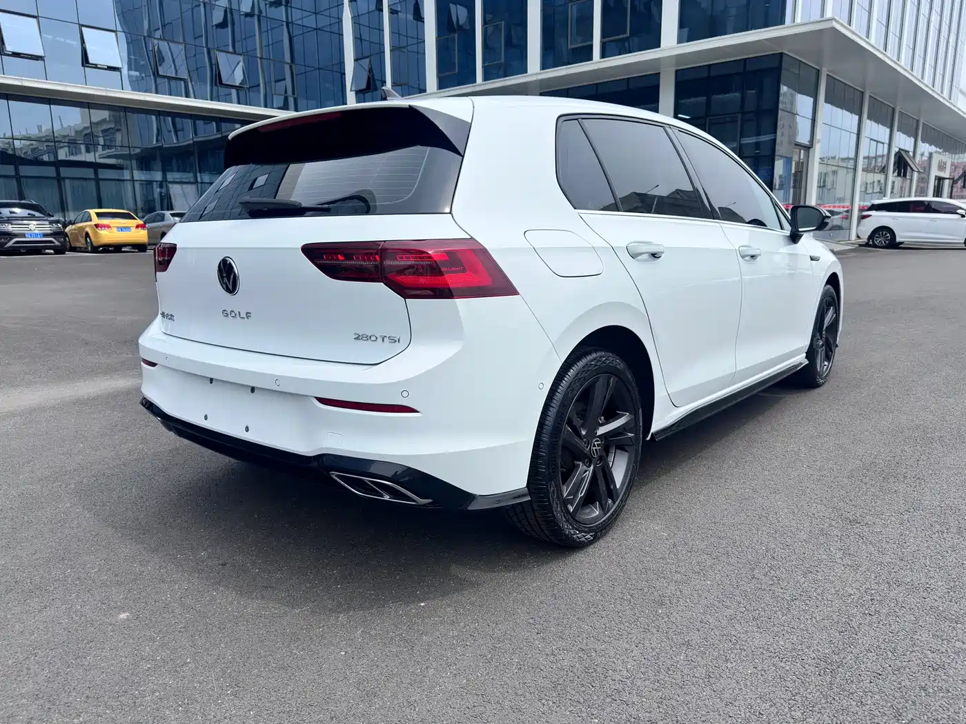 Volkswagen Golf 2021 280TSI DSG R-Line фото 17