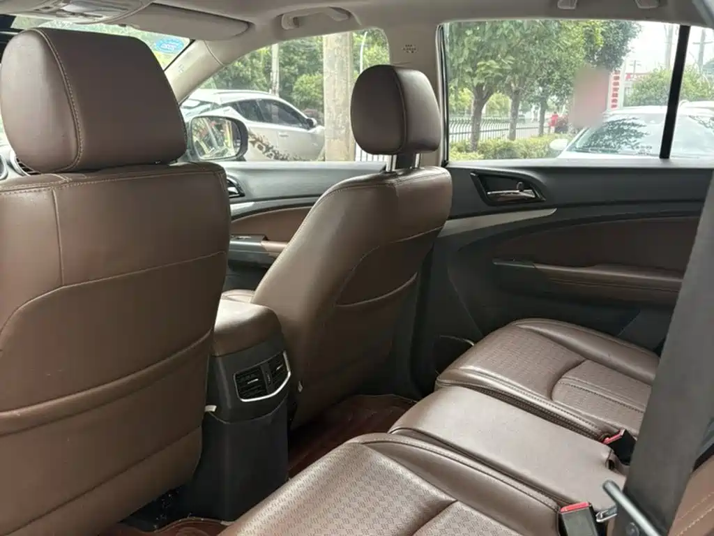 BYD S7 2015 2015 2.0T Upgrade Automatic Premium